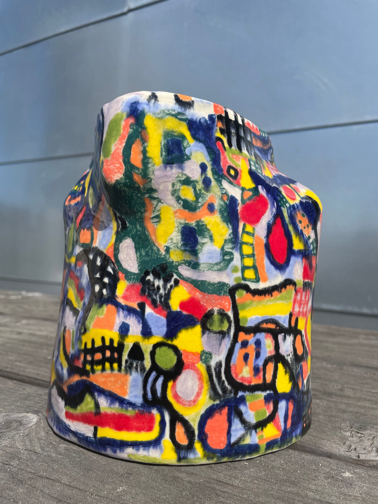 Vase / Hand-built & Hand-painted